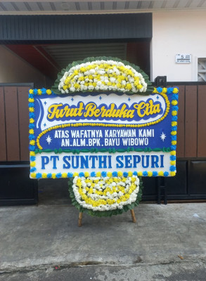 Papan Bunga Duka di Puhpelem